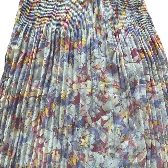 RDI Multicolored Pleated Ctosaover Halter Sundress - Picture 3 of 3